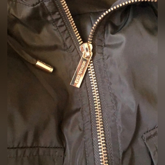 Michael Kors Rain jacket - Picture 4 of 9